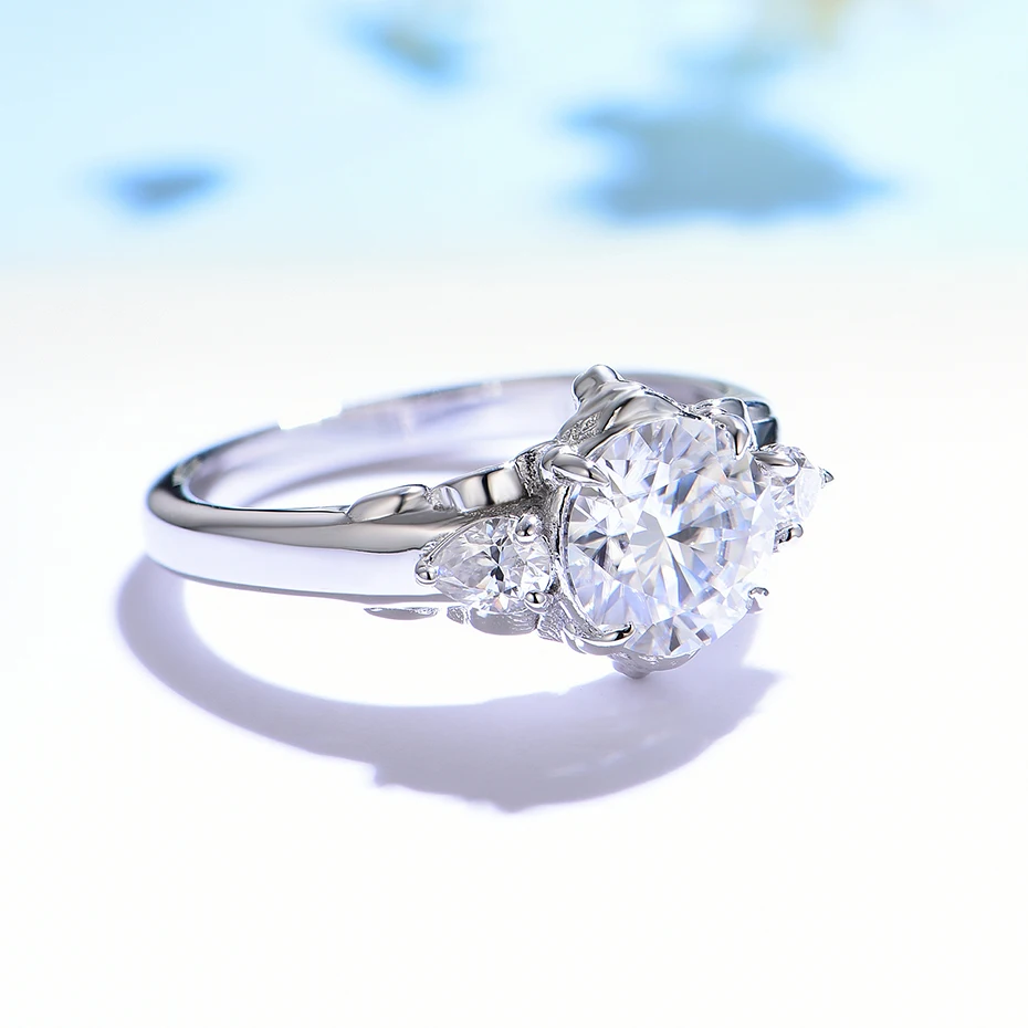 7.5MM Yuvarlak D VVS1 Aslan So - Moissanite Ring incelemesi ve fiyatı