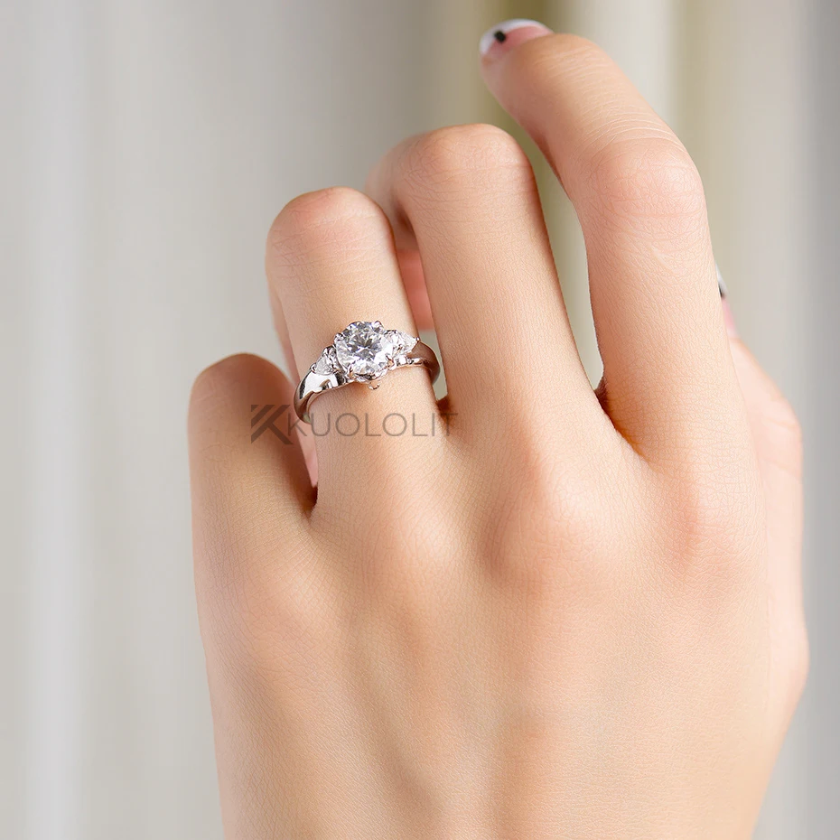 7.5MM Yuvarlak D VVS1 Aslan So - Moissanite Ring incelemesi ve fiyatı